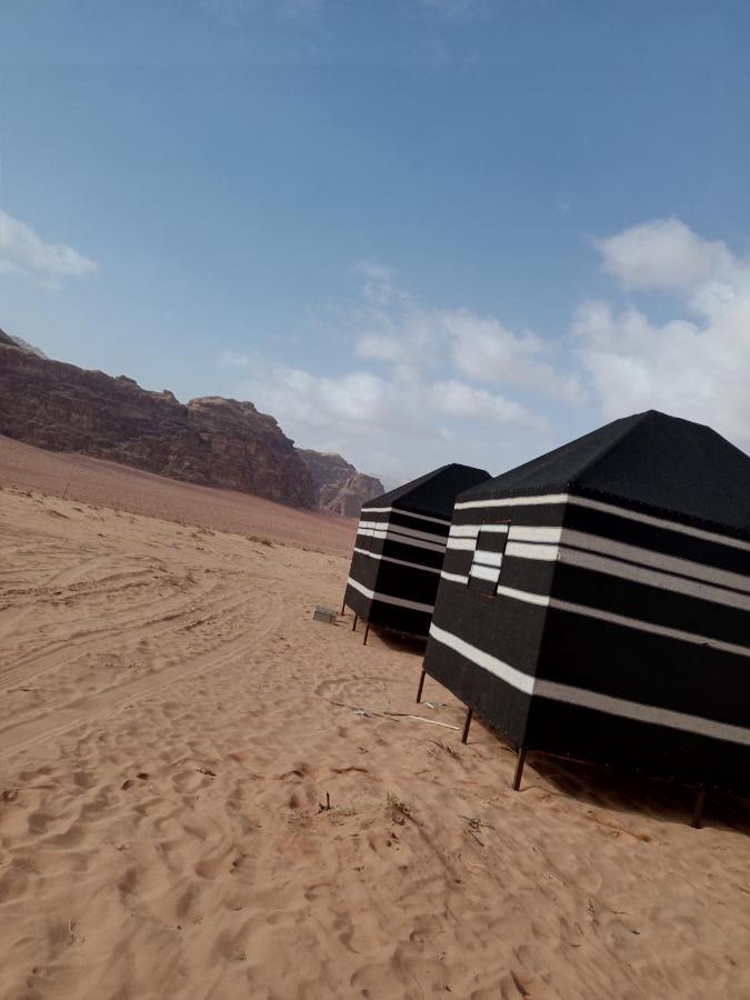 Caravan Station Camp 호텔 와디럼 외부 사진